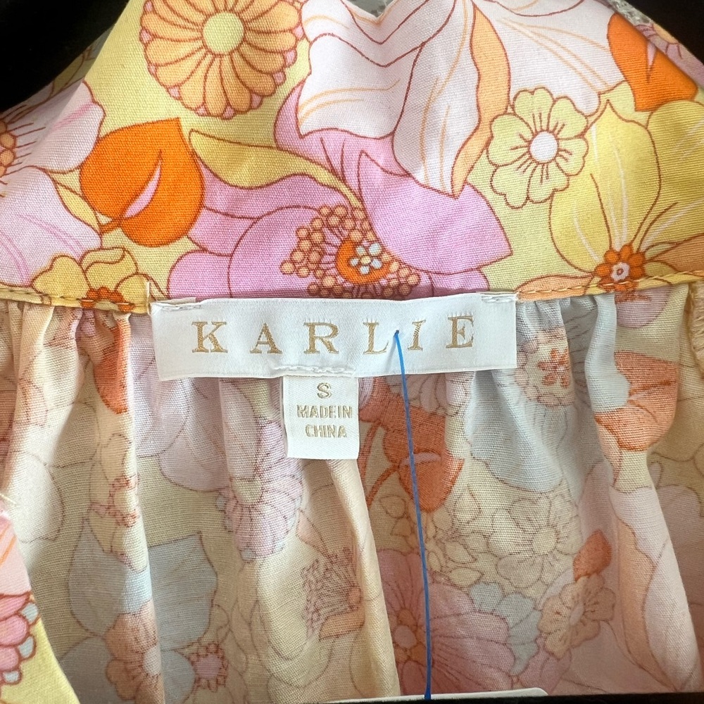 Karlie Floral Poplin Bright V-Neck Top Ruffle Sleeves Summer/Spring NWT - Picture 6 of 8